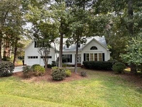 Building Photo - **West Durham 5bd / 3.5ba Oasis**