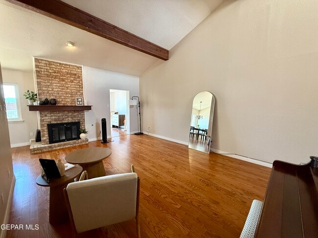 Building Photo - 7040 Portugal Dr
