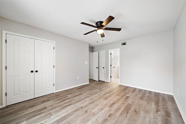 Building Photo - 9711 Linkmeadow Ln