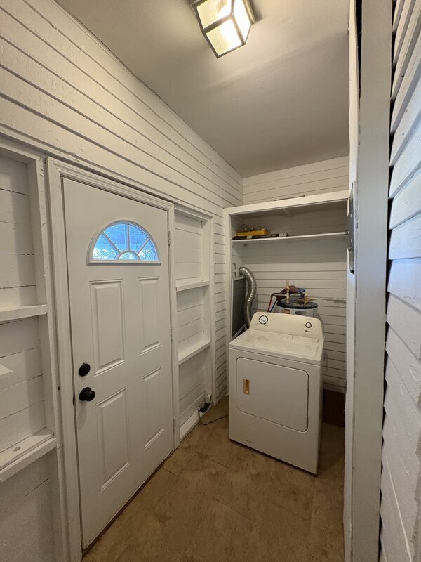 Building Photo - 315 Columbia Rd