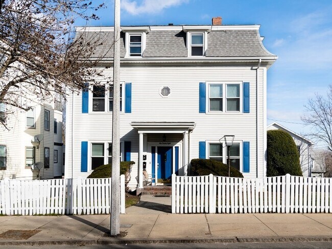 Primary Photo - 128 Neponset Ave
