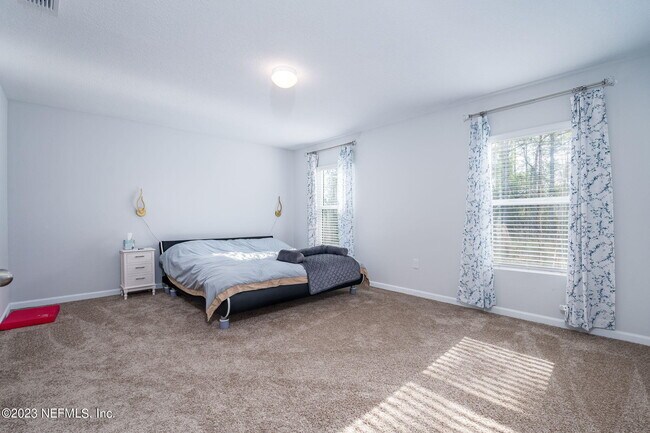 Building Photo - 581 Meadow Ridge Dr