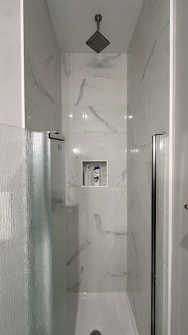 Building Photo - 5410 Ives Pl