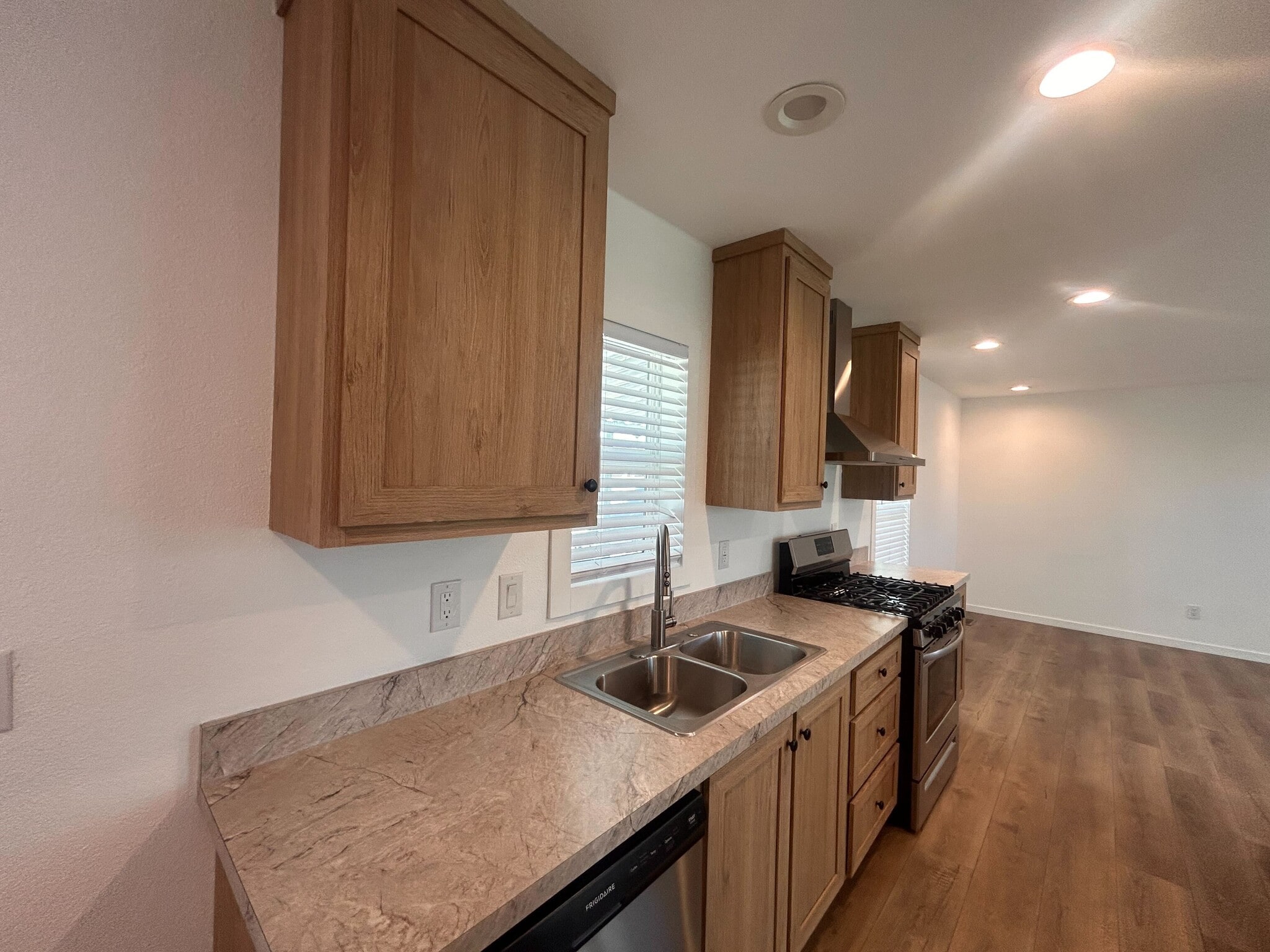 Building Photo - 2627 S Lamb Blvd