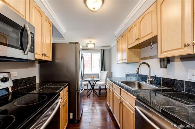 Building Photo - 1035 Colorado Blvd