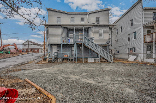 Building Photo - 1200 Main St