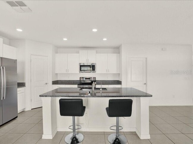 Building Photo - 6213 Back Forty Lp
