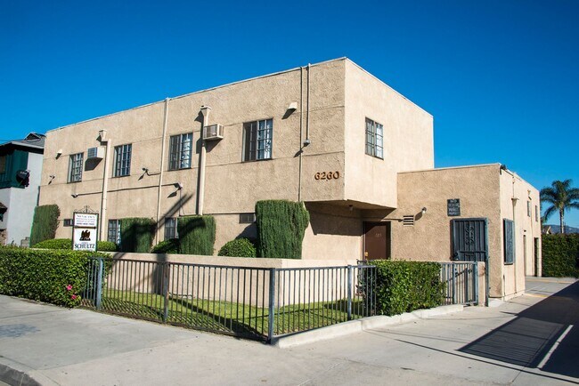 Building Photo - vin626