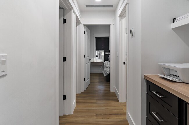 Building Photo - 1821 Jackson Bluff Rd