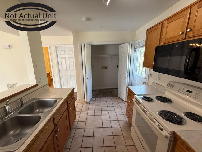 Building Photo - 1328 N Frideriki Dr