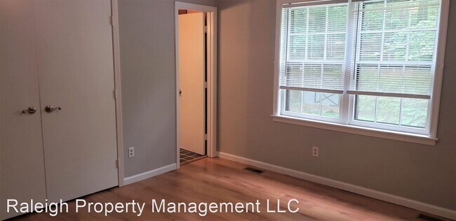 Building Photo - 4 br, 2.5 bath House - 4205 Pickwick Drive