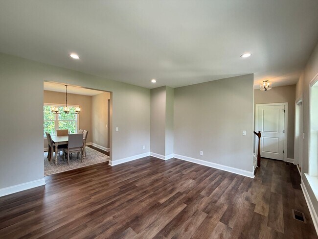 Building Photo - 2553 Whipporwill Ct
