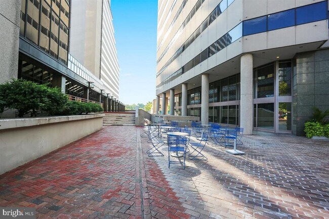 Building Photo - 4930 Bradley Blvd