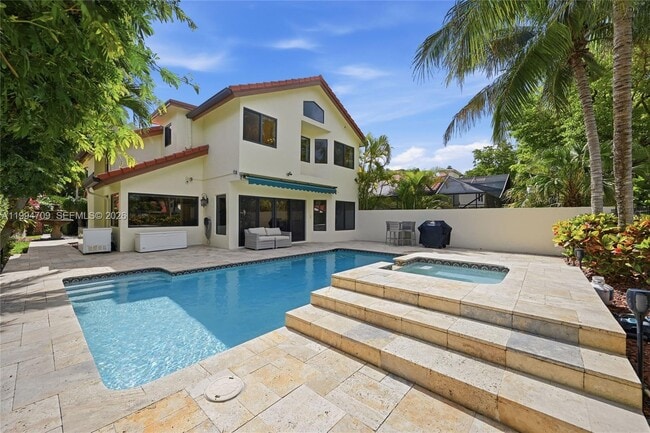 Building Photo - 21944 Town Pl Dr