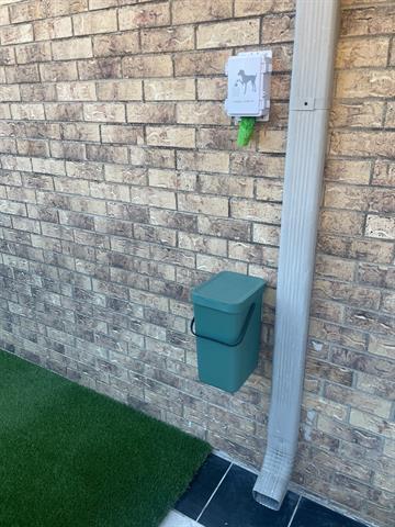 Building Photo - 7911 Meadow Park Dr