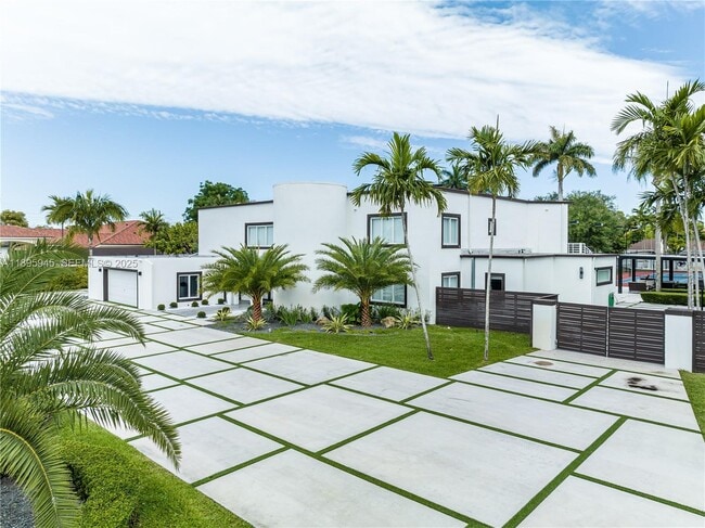 Building Photo - 11531 SW 93rd St