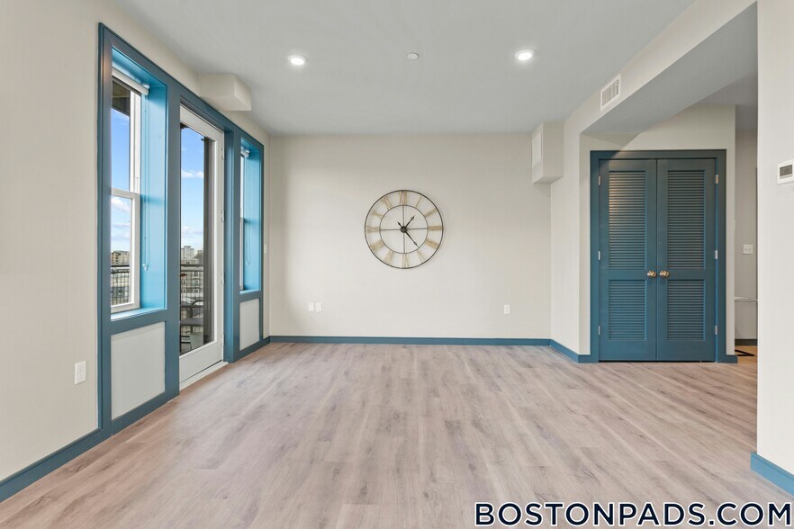 Building Photo - 1258 Massachusetts Ave