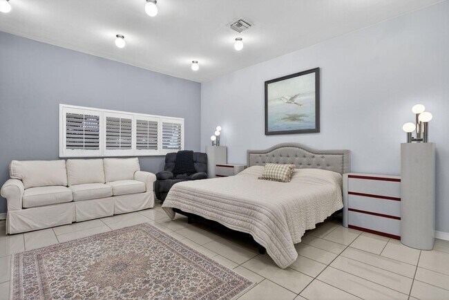 Building Photo - 3170 Estates Dr