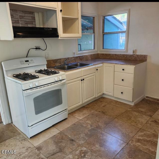 Building Photo - 228 Kellogg St