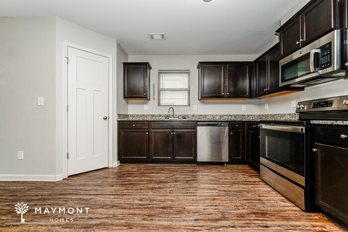 Building Photo - 6105 Ruth St SW