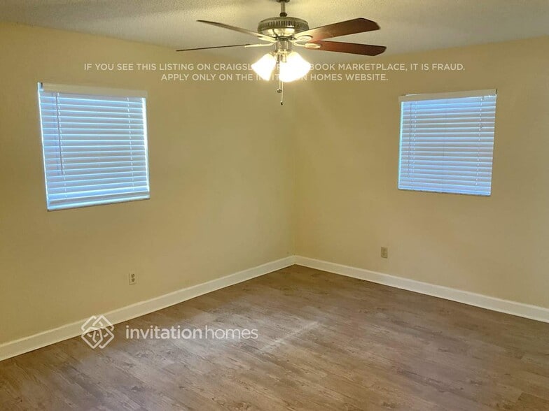 Building Photo - 6774 88th Ave N