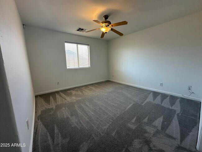 Building Photo - 25055 W Dove Trail