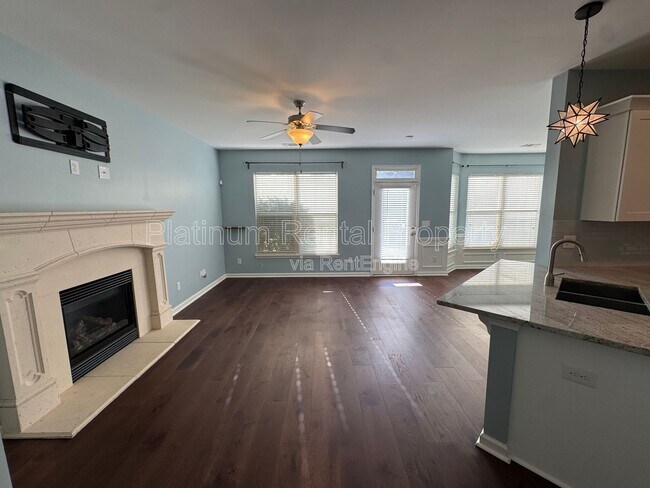 Building Photo - 211 Creek Side Pass