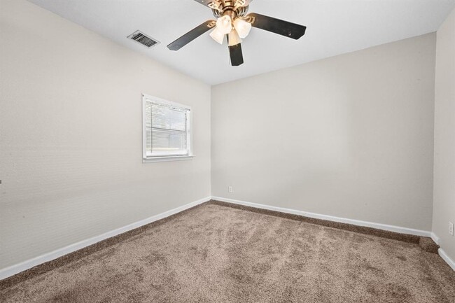 Building Photo - 1706 Riverview St