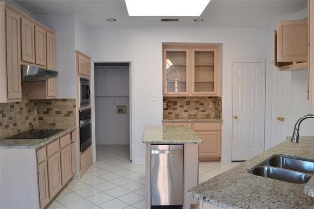 Building Photo - 3609 Adavale Dr