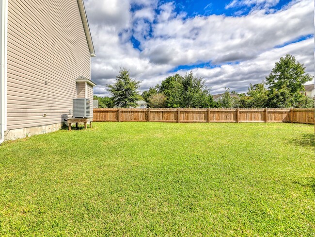 Building Photo - Well maintained 4 bedroom home in Beaufort