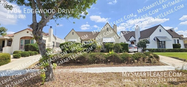 Building Photo - 1704 Edgewood Dr