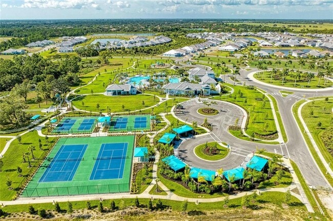 Building Photo - 6629 Fort Pierce Ave