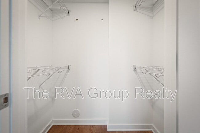 Building Photo - 918 Porter St