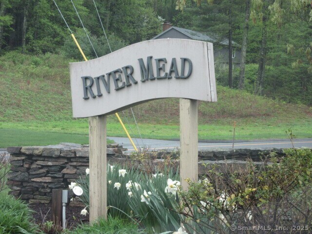 Building Photo - 31 Rivermead