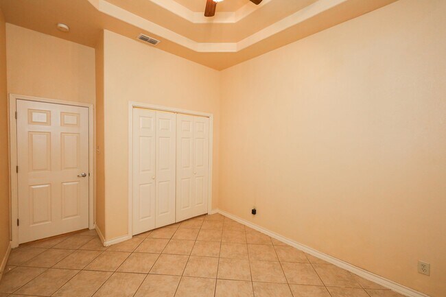 Building Photo - 1237 Whisper Hill Dr