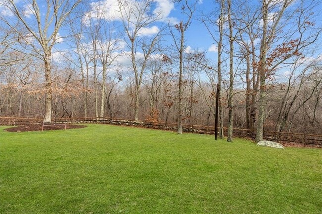 Building Photo - 141 Congdon Rd