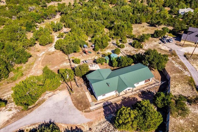 Building Photo - 631 Harmon Hills Cove