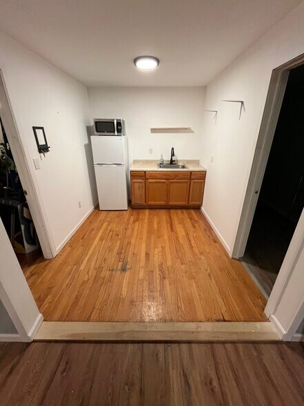 Building Photo - 2 Water Tower Rd