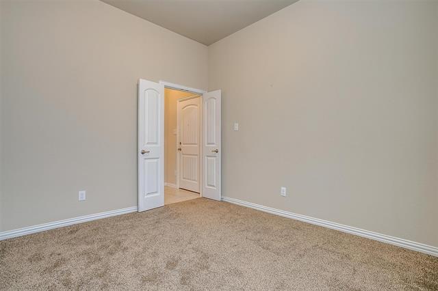 Building Photo - 205 Mineral Point Dr