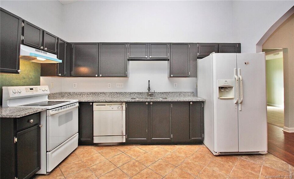 Building Photo - Room in Single Family Home on Tom Hunter Rd