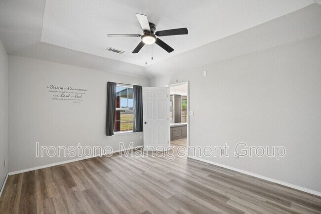 Building Photo - 11665 N 156th E Ave