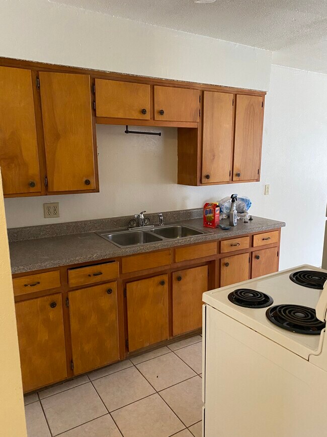 617 Ln 617 Ln Weatherford TX 76086 Apartment