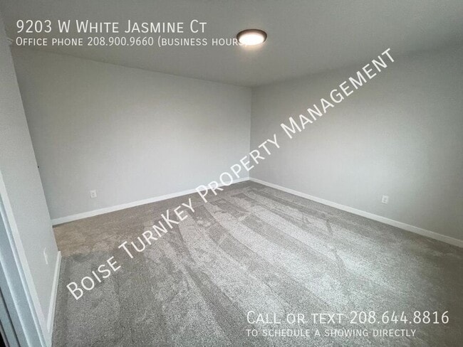 Building Photo - 9203 W White Jasmine Ct