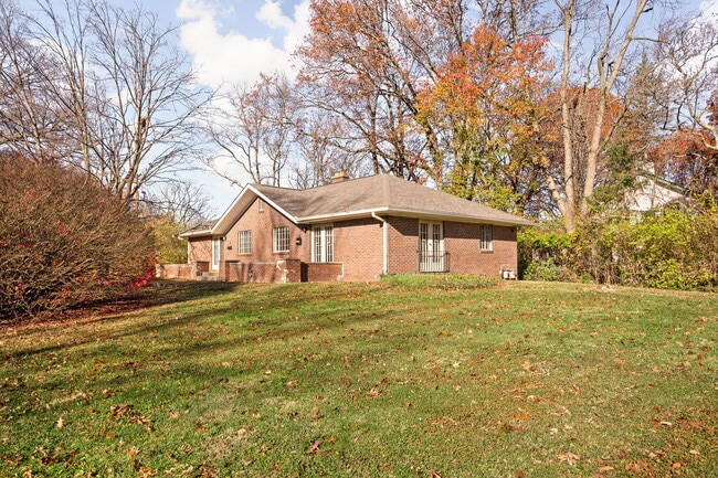 Primary Photo - 152 W 52nd St