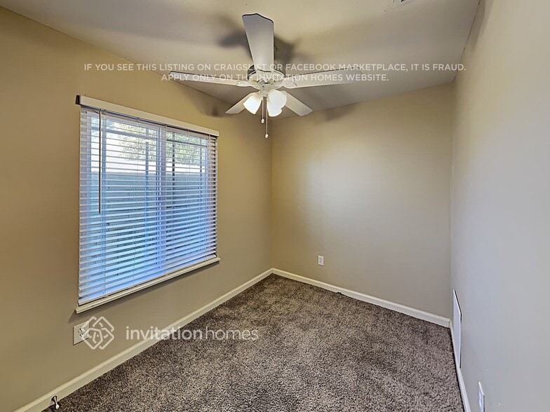 Building Photo - 23525 Arlen Dr