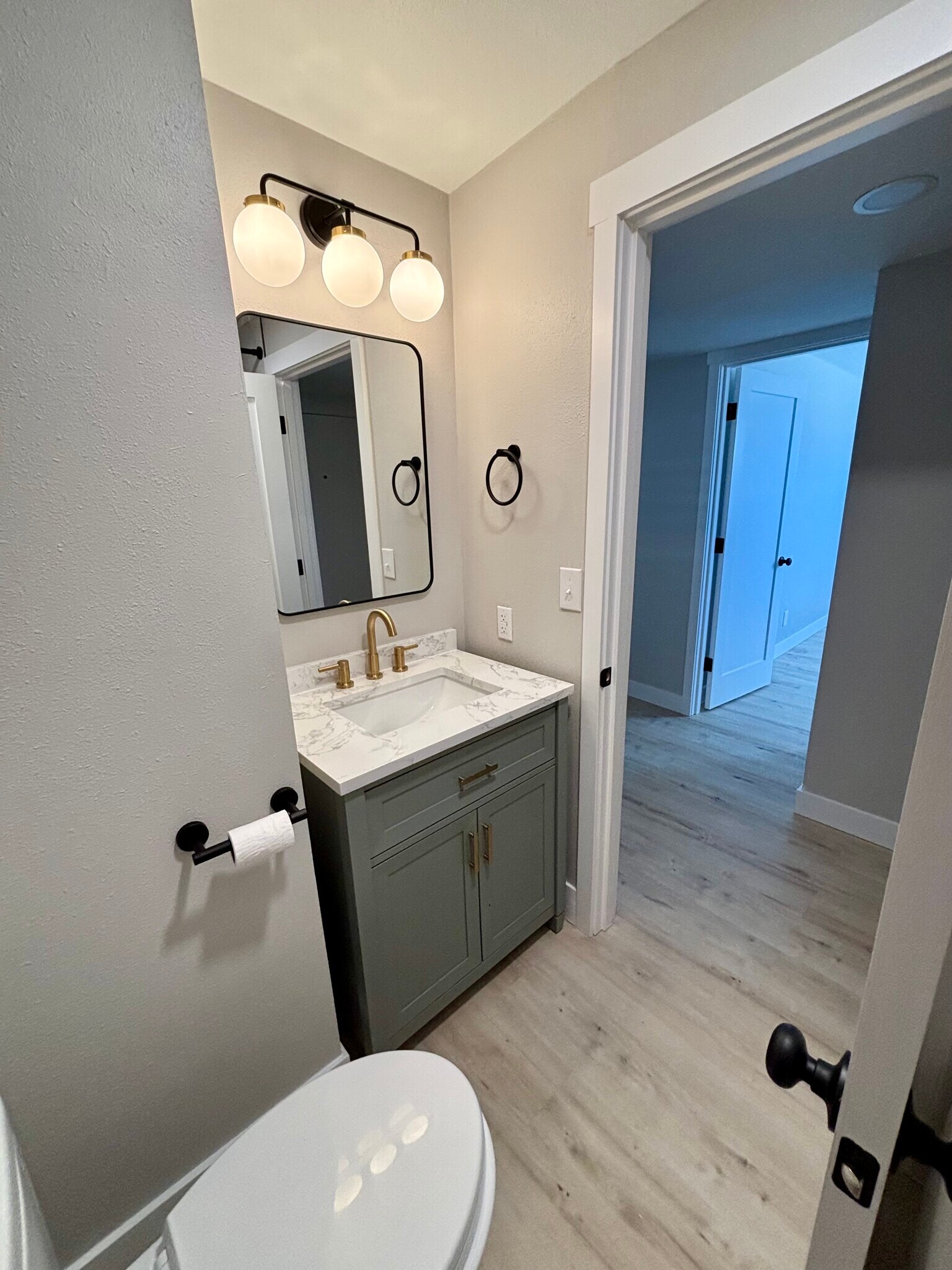 New vanity, lighting, mirror and accessories - 2026 Lombard Ave