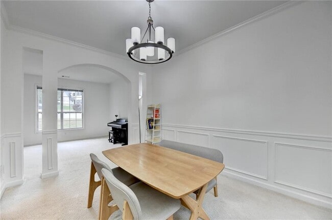 Building Photo - 2172 Woodbriar Dr