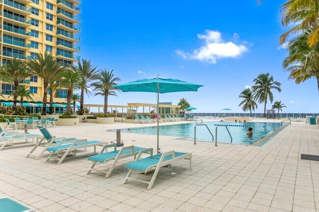 Building Photo - 2501 S Ocean Dr