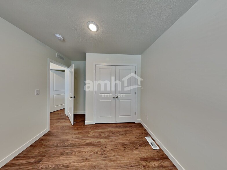 Building Photo - 3472 N Annabell St