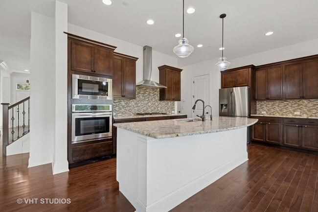 Building Photo - 1434 Somerset Pl